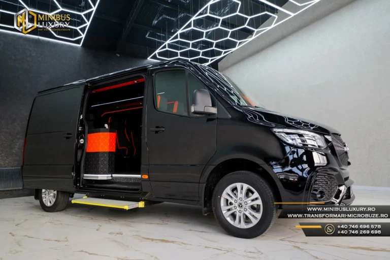 Carosari Mercedes Sprinter 9+2+1 locuri by Minibus Luxury Galati