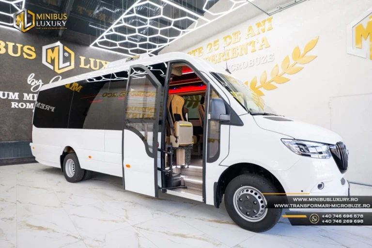 Transformare Mercedes Sprinter 22+1+1 locuri facuta de firma Minibus luxury